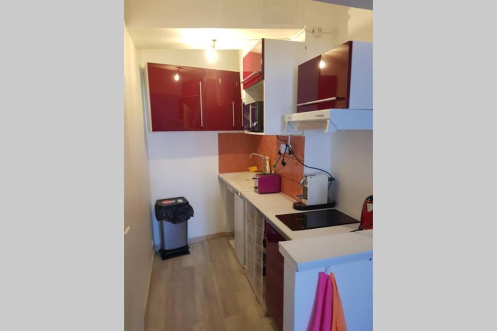 Appartement Renove , Quartier Historique Du Panier , Centre-Ville Marseille Luaran gambar