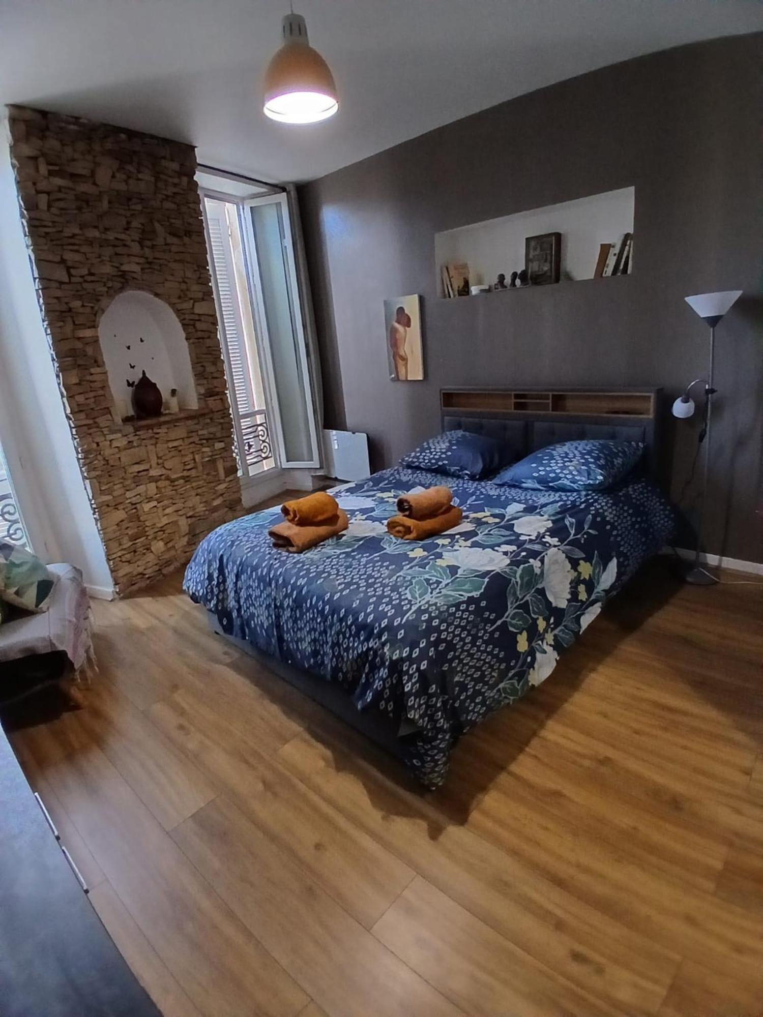 Appartement Renove , Quartier Historique Du Panier , Centre-Ville Marseille Luaran gambar